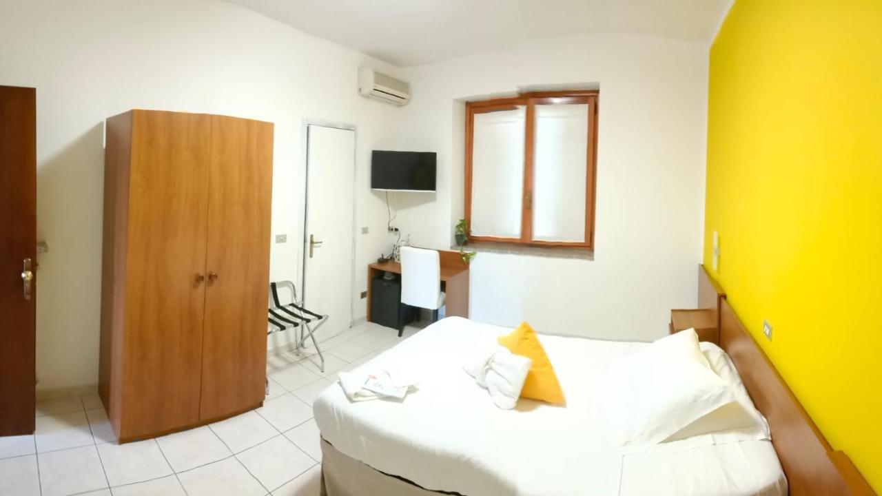 Hotel Baiardo Romagnano Sesia Exterior foto